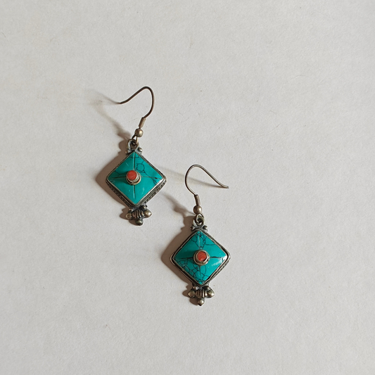 Gul earrings