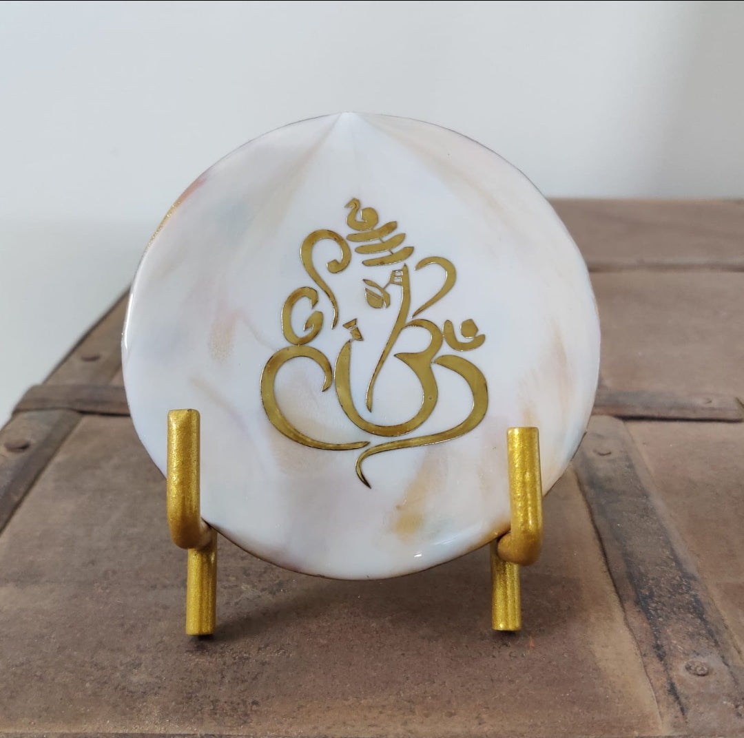 Ganesha mantra frame (white, 4")