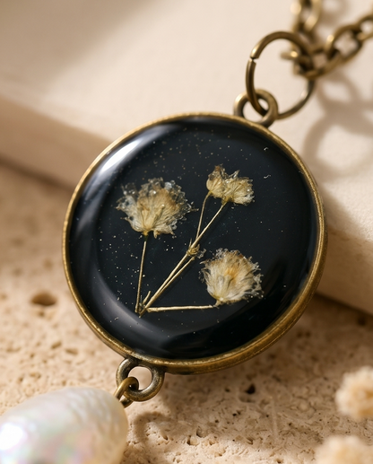 Vibhavari locket
