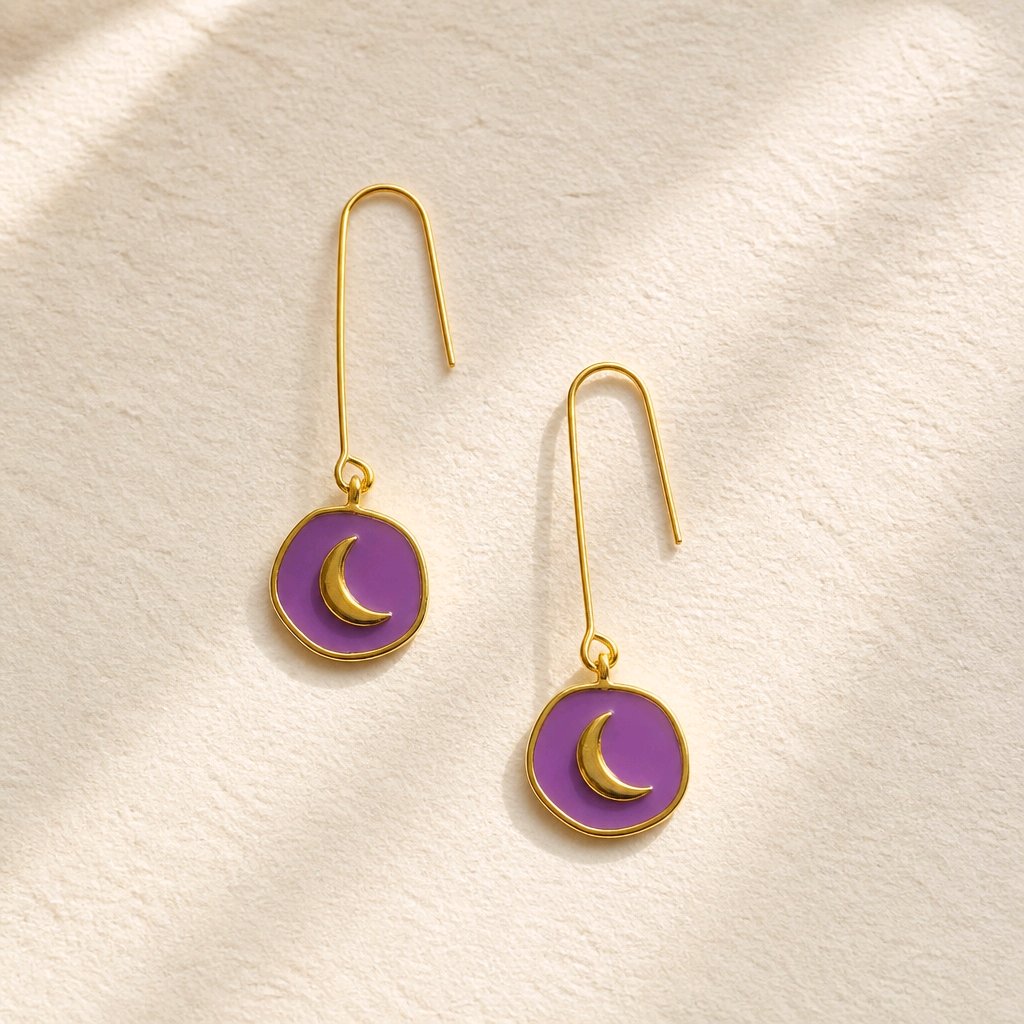Cynthia danglers