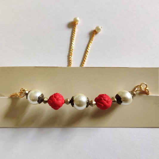 Pearl rose beaded bracelet