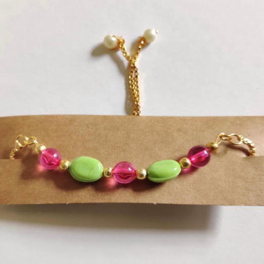 Green-pink beaded bracelet (A)